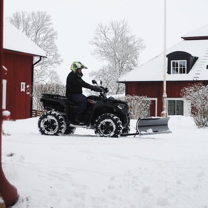 Snow blade ATV